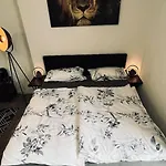 דירה Wunderschoene City-wohnung Mit Gartennutzung Naehe Hbf