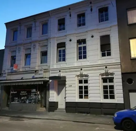 Wunderschoene City-wohnung Mit Gartennutzung Naehe Hbf *